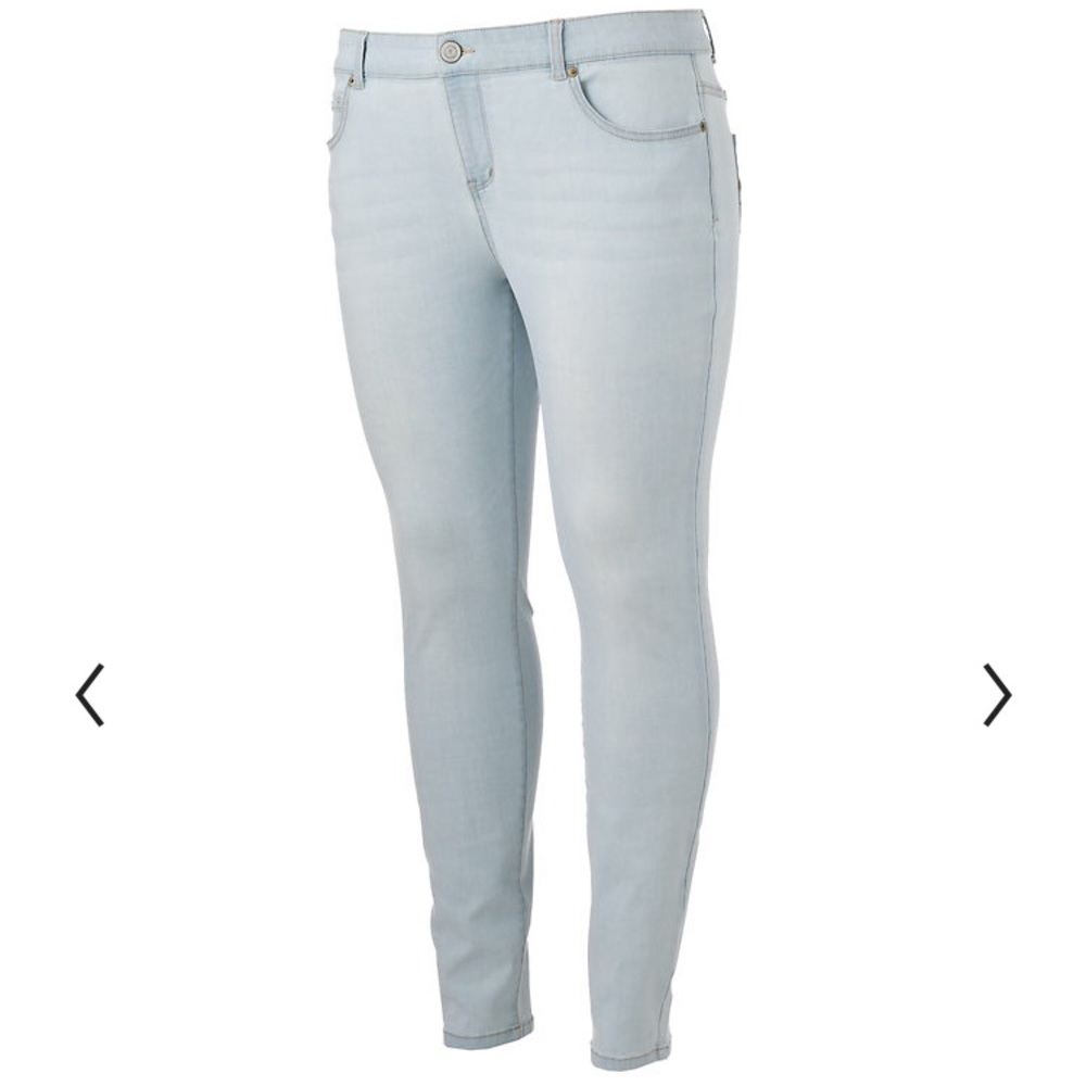Mudd Size 11 Mid Rise Ankle Jegging NWT